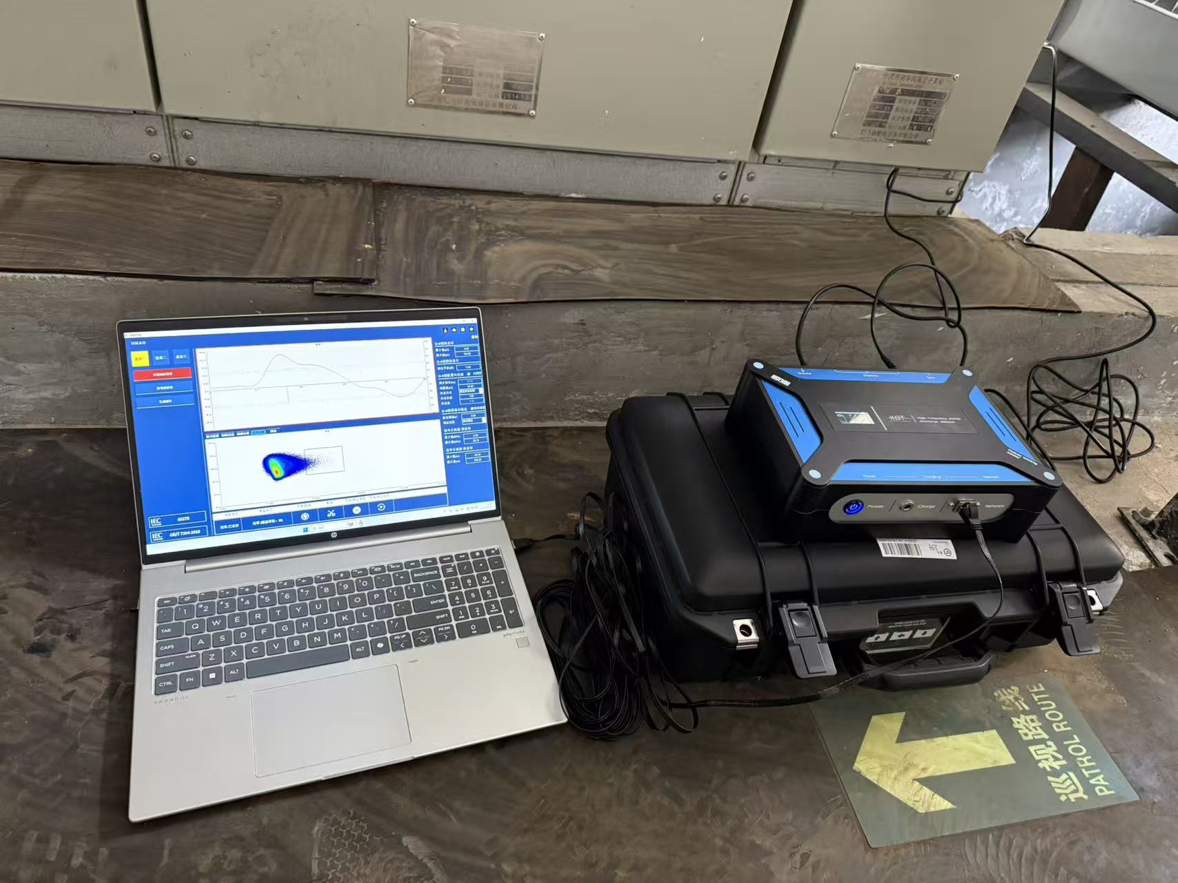 高頻電纜局放測試儀在變電站測試現場 高頻電纜局放測試儀在變電站測試現場